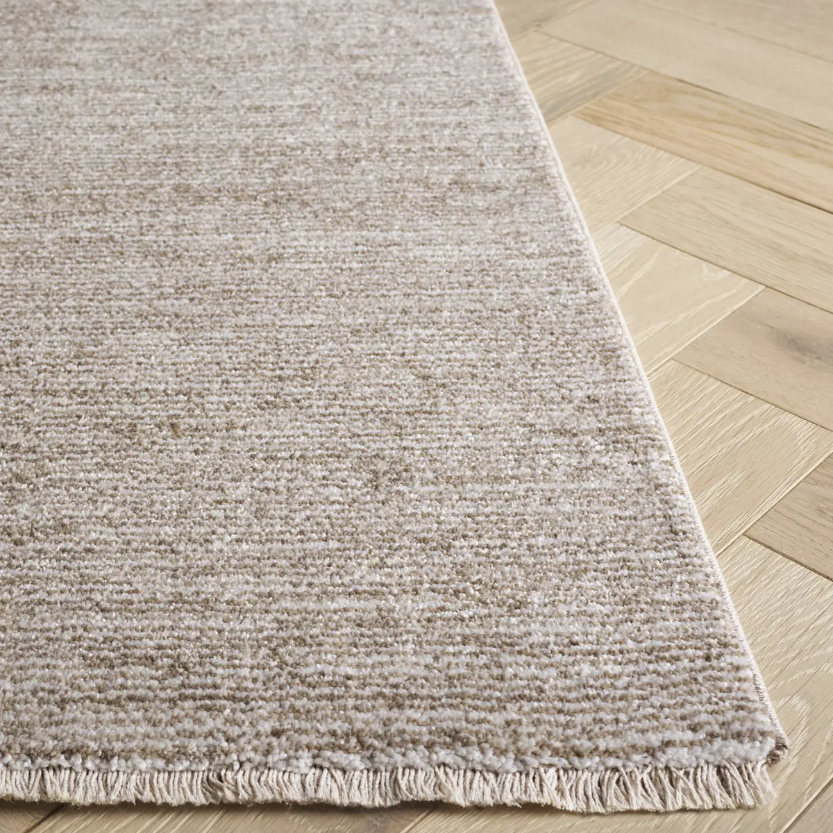 Safavieh Lasa 4'-0" x 6'-0" Rug in Beige