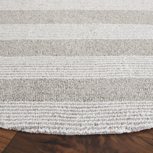 Safavieh Pine 6'-0" x 6'-0" Rug in Beige / Ivory