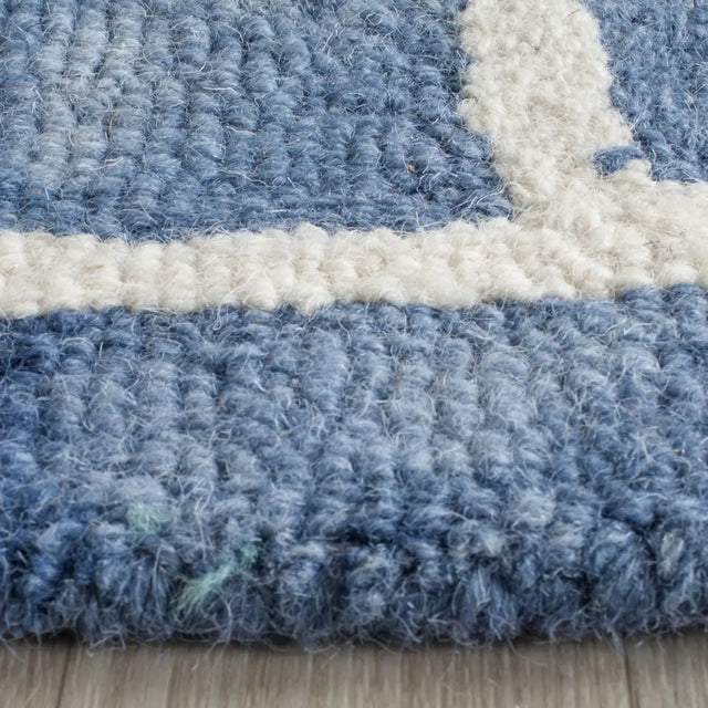 Safavieh Dip Dye 7'-0" x 7'-0" Rug in Blue / Ivory