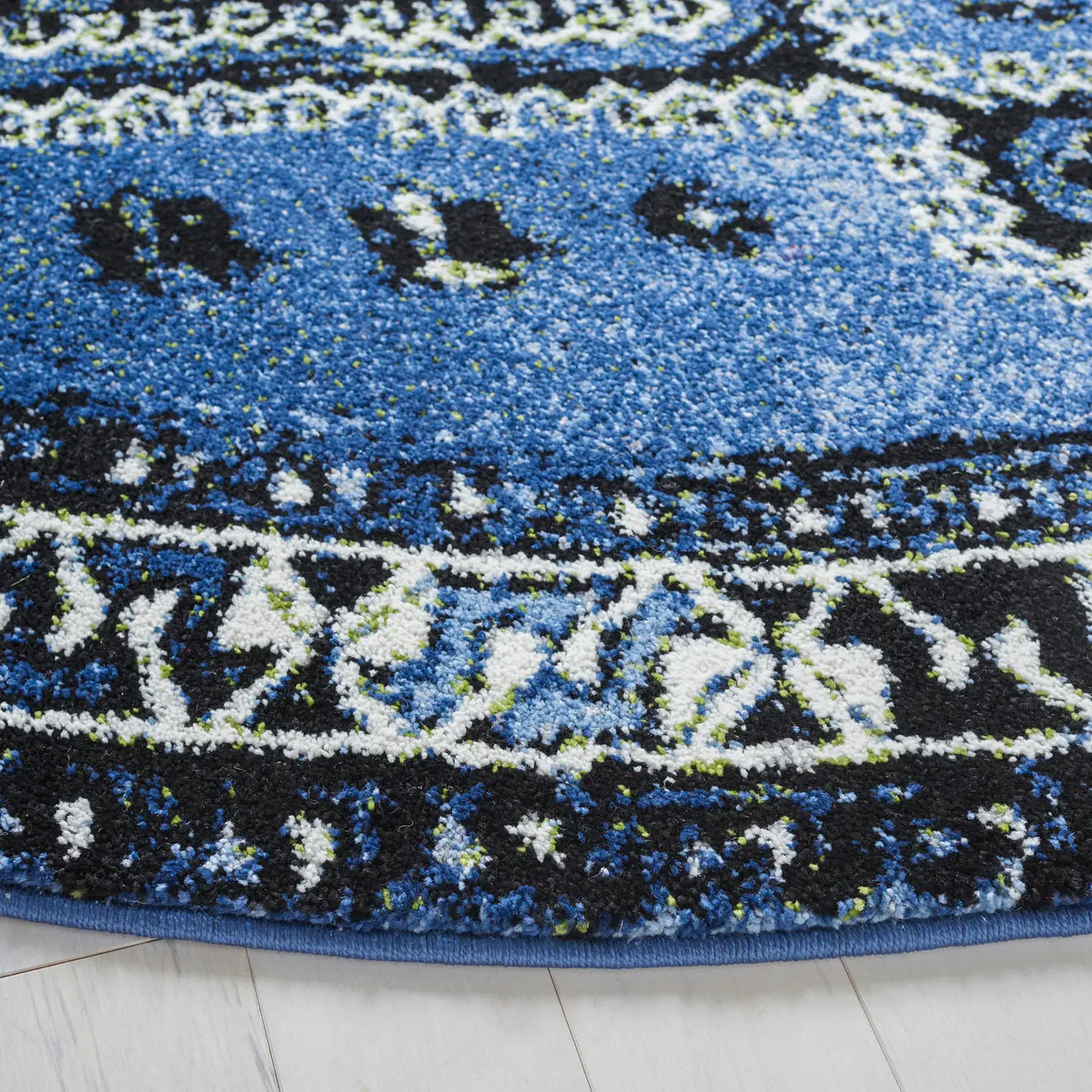Safavieh Vintage Hamadan 6'-7" x 6'-7" Rug in Blue / Black