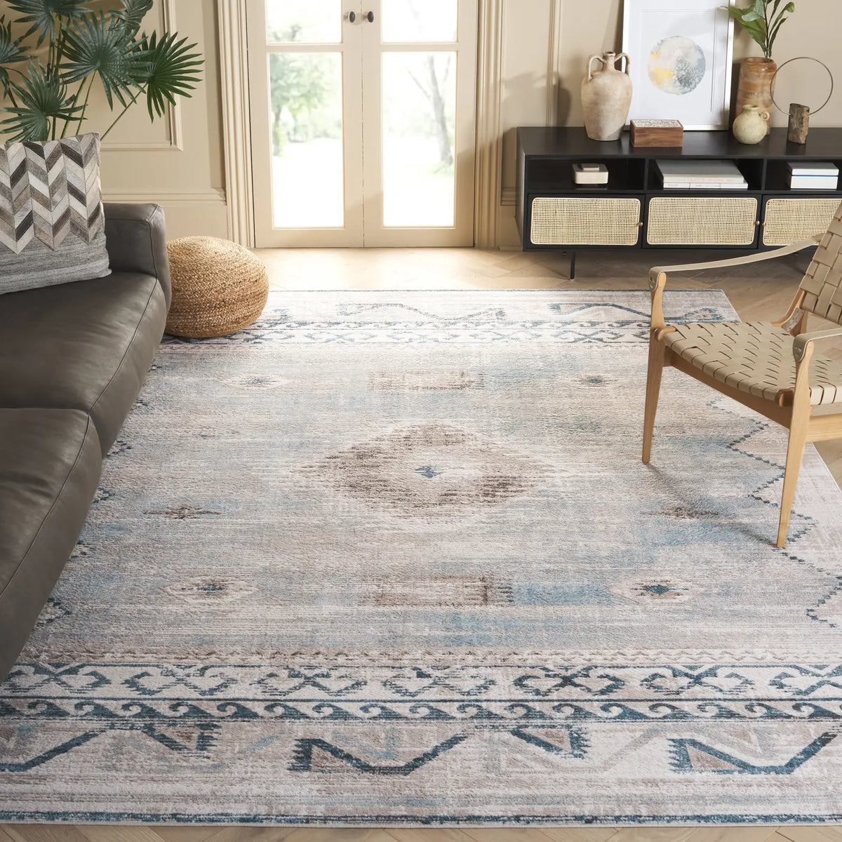 Safavieh Cornelia 200 8'-0" x 10'-0" Rug in Blue / Ivory