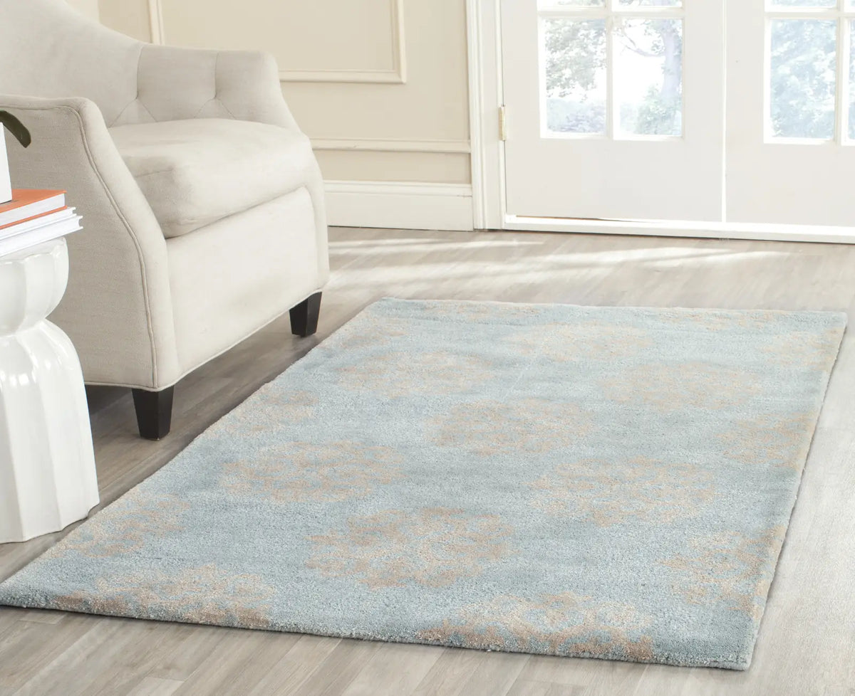 Safavieh Soho 3'-6" x 5'-6" Rug in Turquoise / Yellow