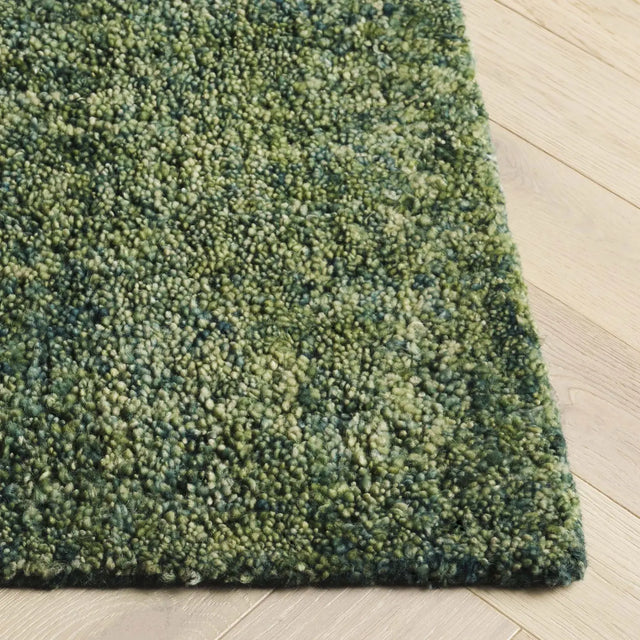 Safavieh Gabbeh 4'-0" x 6'-0" Rug in Green