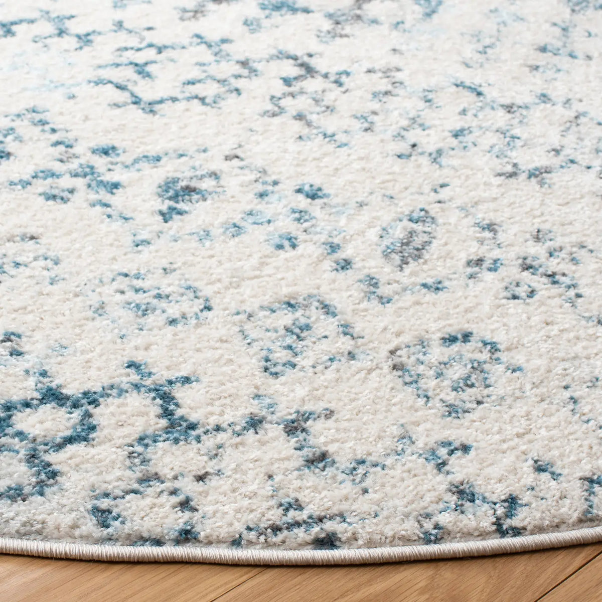 Safavieh Tulum 6'-7" x 6'-7" Rug in Ivory / Turquoise