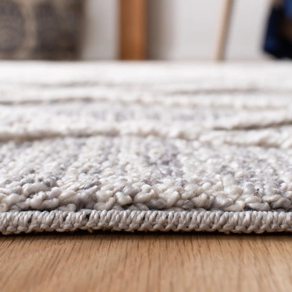Safavieh Marrakesh 5'-3" x 7'-6" Rug in Ivory / Grey