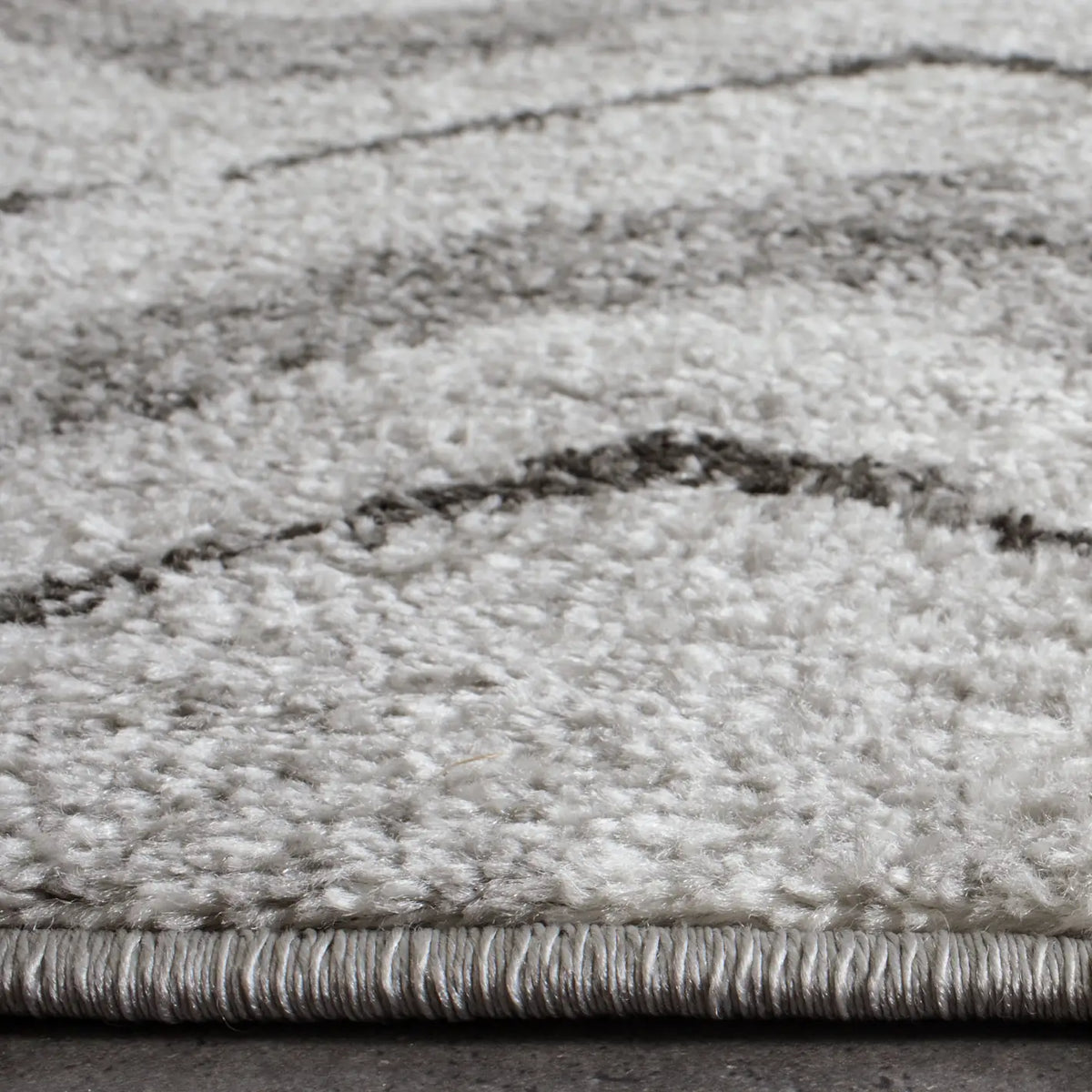 Safavieh Adirondack 2'-6" x 12'-0" Rug in Silver / Charcoal