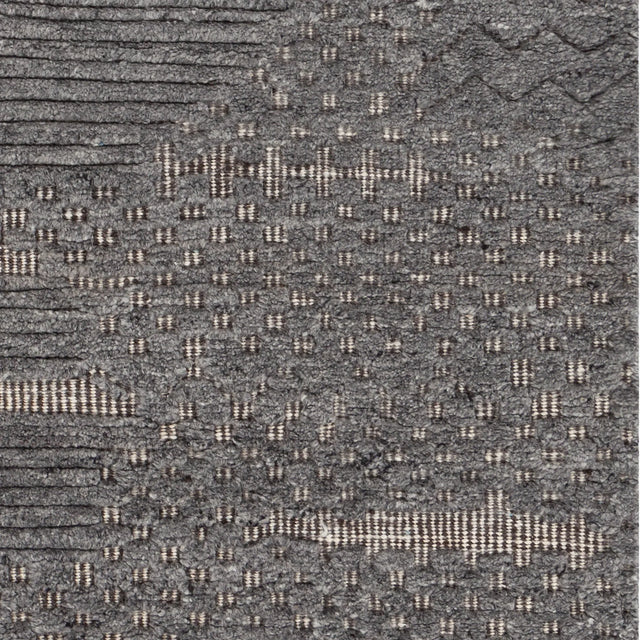 Chandra Keeley KEE-57000 Gray rug, close-up detail