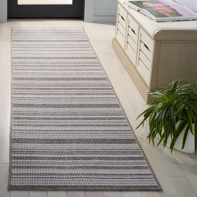 Safavieh Escape 600 2'-3" x 8'-0" Rug in Beige / Brown