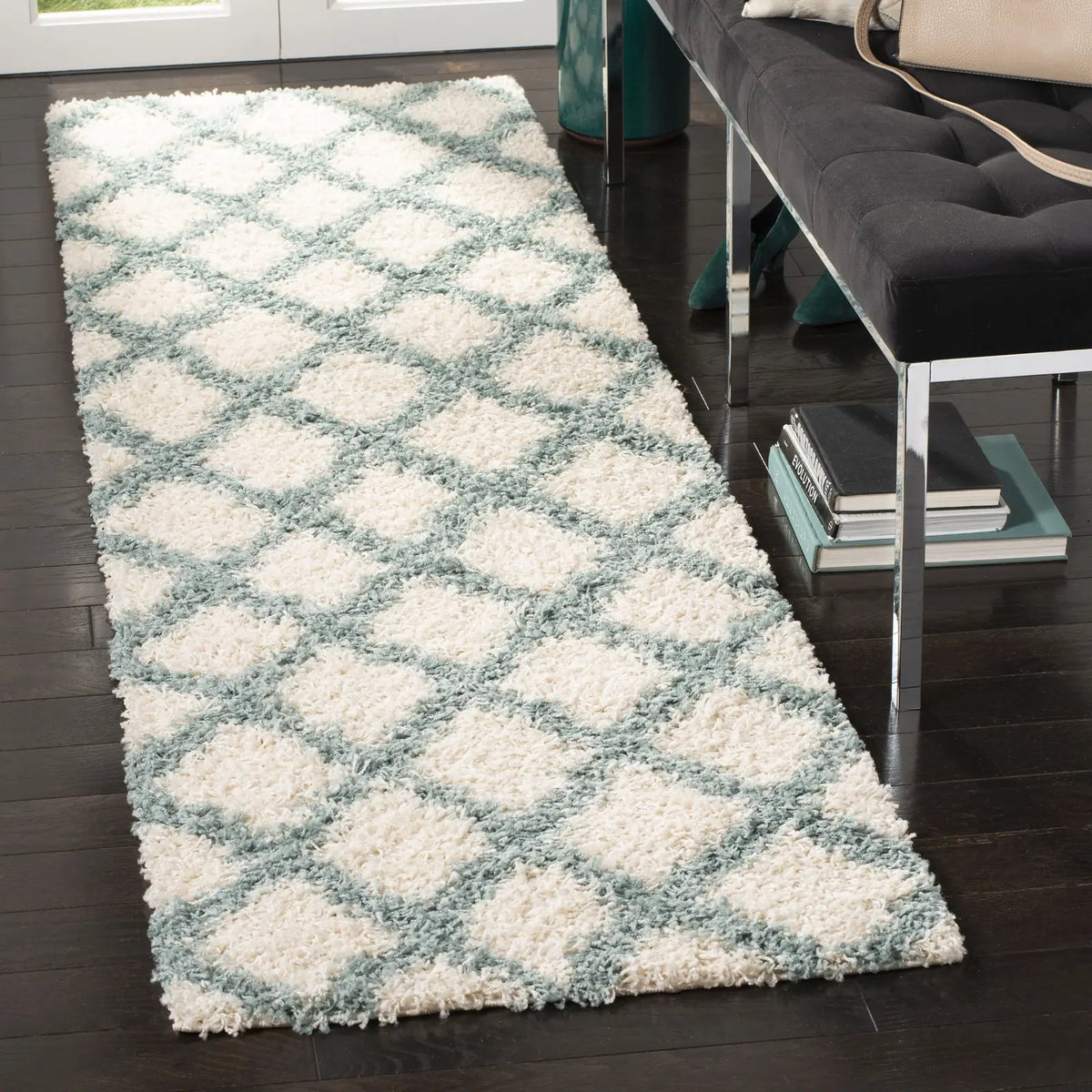 Safavieh Sgd-Dallas Shag 2'-3" x 12'-0" Rug in Ivory / Seafoam