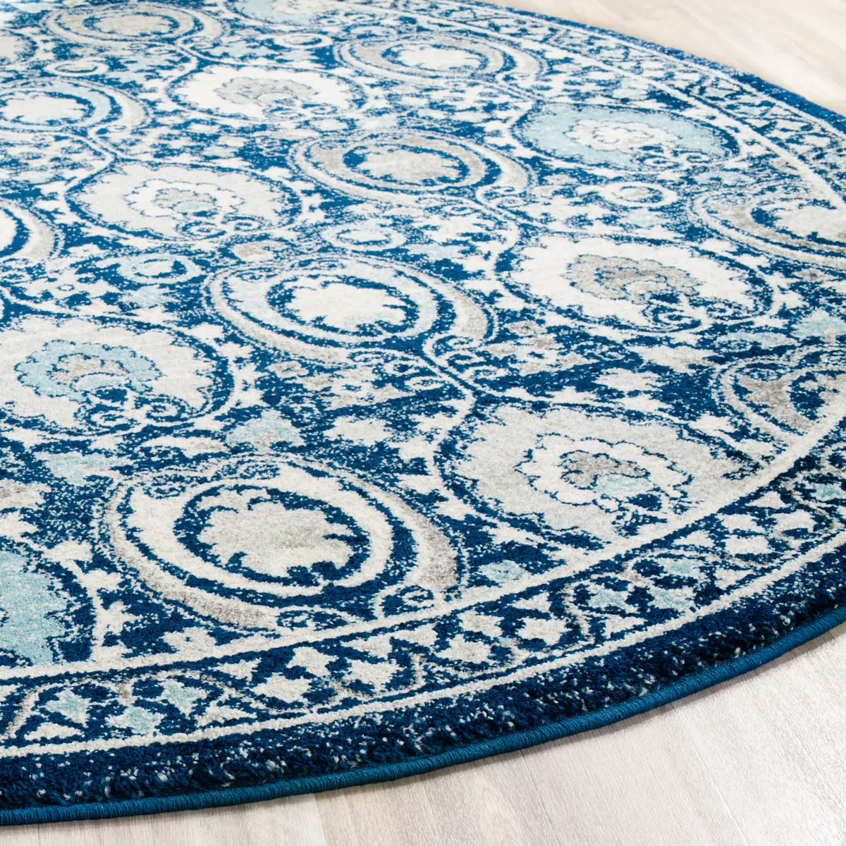 Safavieh Evoke 6'-7" x 6'-7" Rug in Blue / Ivory