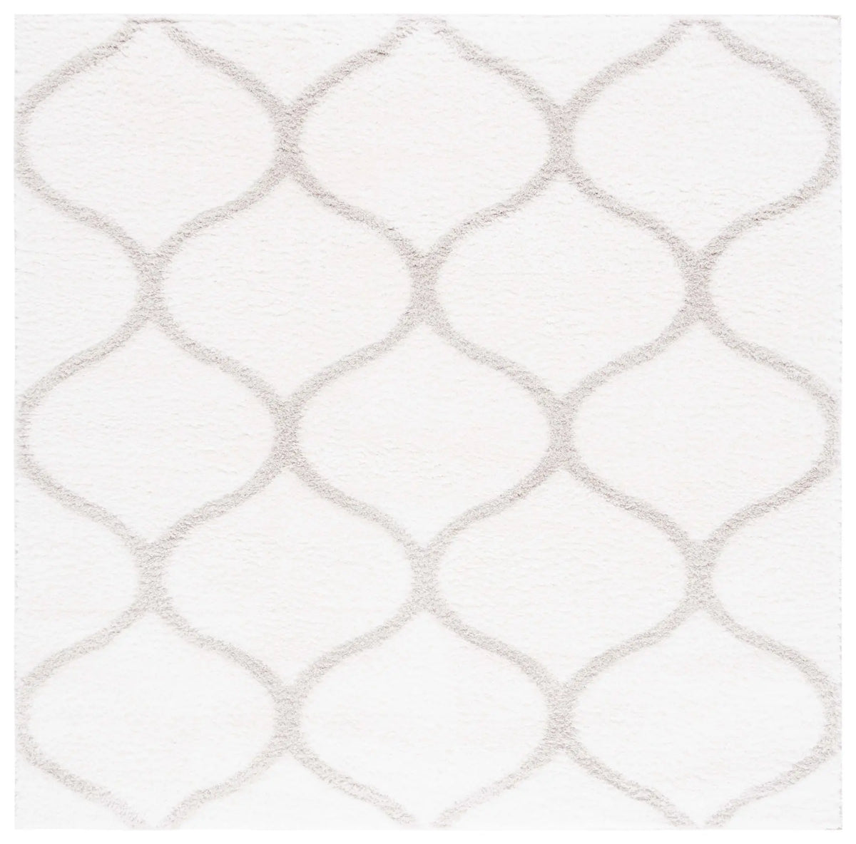 Safavieh Tahoe Shag 6'-7" x 6'-7" Rug in White / Silver