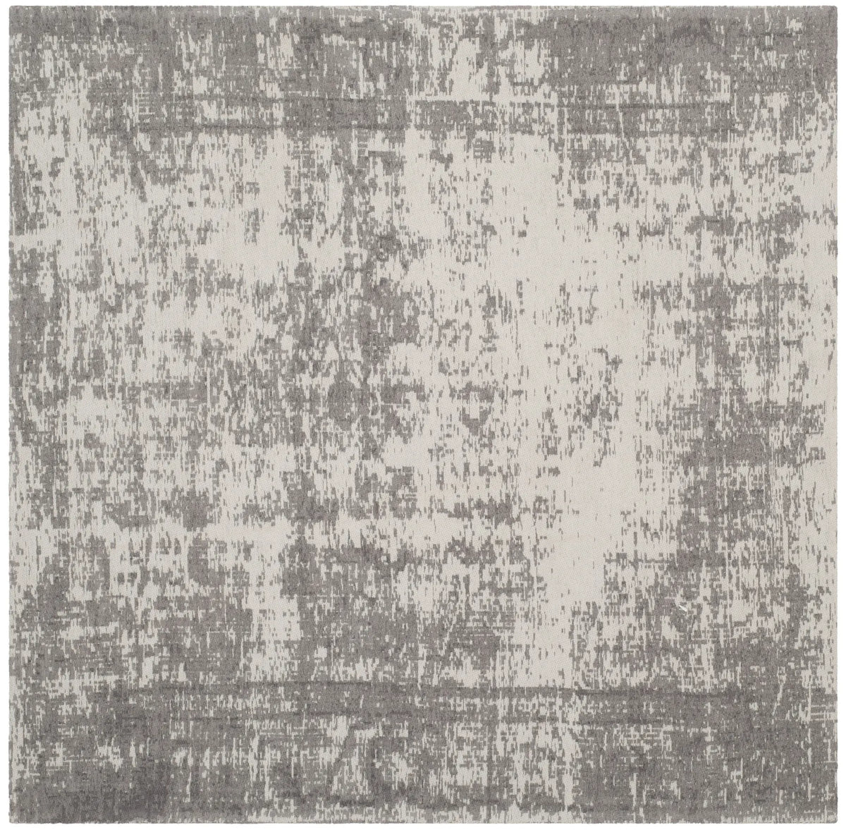 Safavieh Classic Vintage 6'-0" x 6'-0" Rug in Silver / Ivory