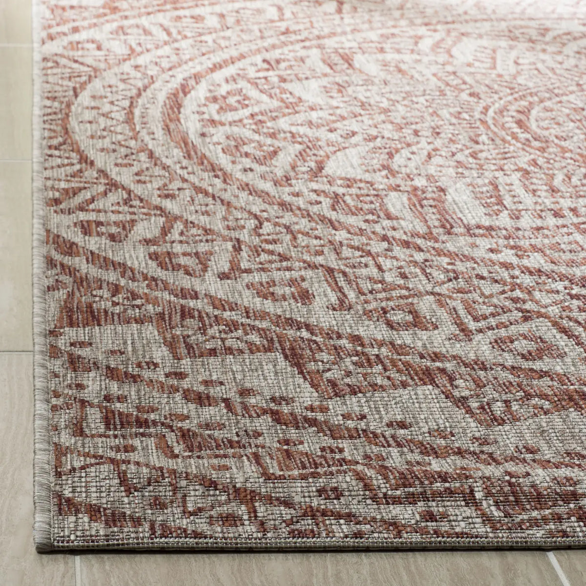 Safavieh Courtyard 4'-0" x 5'-7" Rug in Light Beige / Terracotta