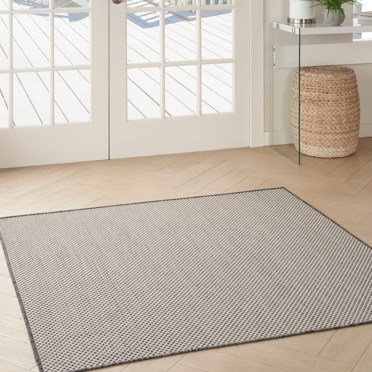 Nourison Courtyard COU01 Machine Made Ivory, Charcoal Rug