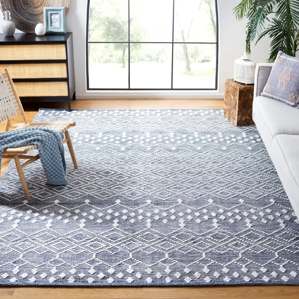 Safavieh Natura 6'-0" x 9'-0" Rug in Charcoal / Ivory