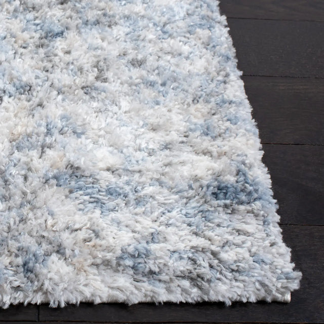 Safavieh Berber Shag 200 4'-0" x 6'-0" Rug in Ivory / Grey