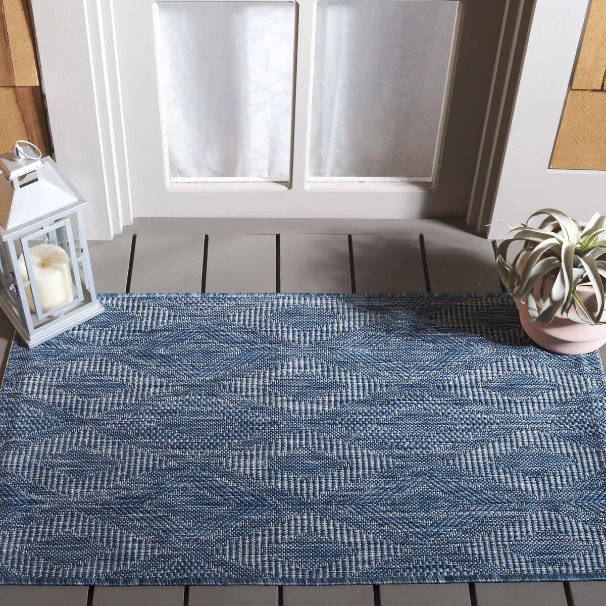 Safavieh Courtyard 2'-0" x 3'-7" Rug in Navy / Navy