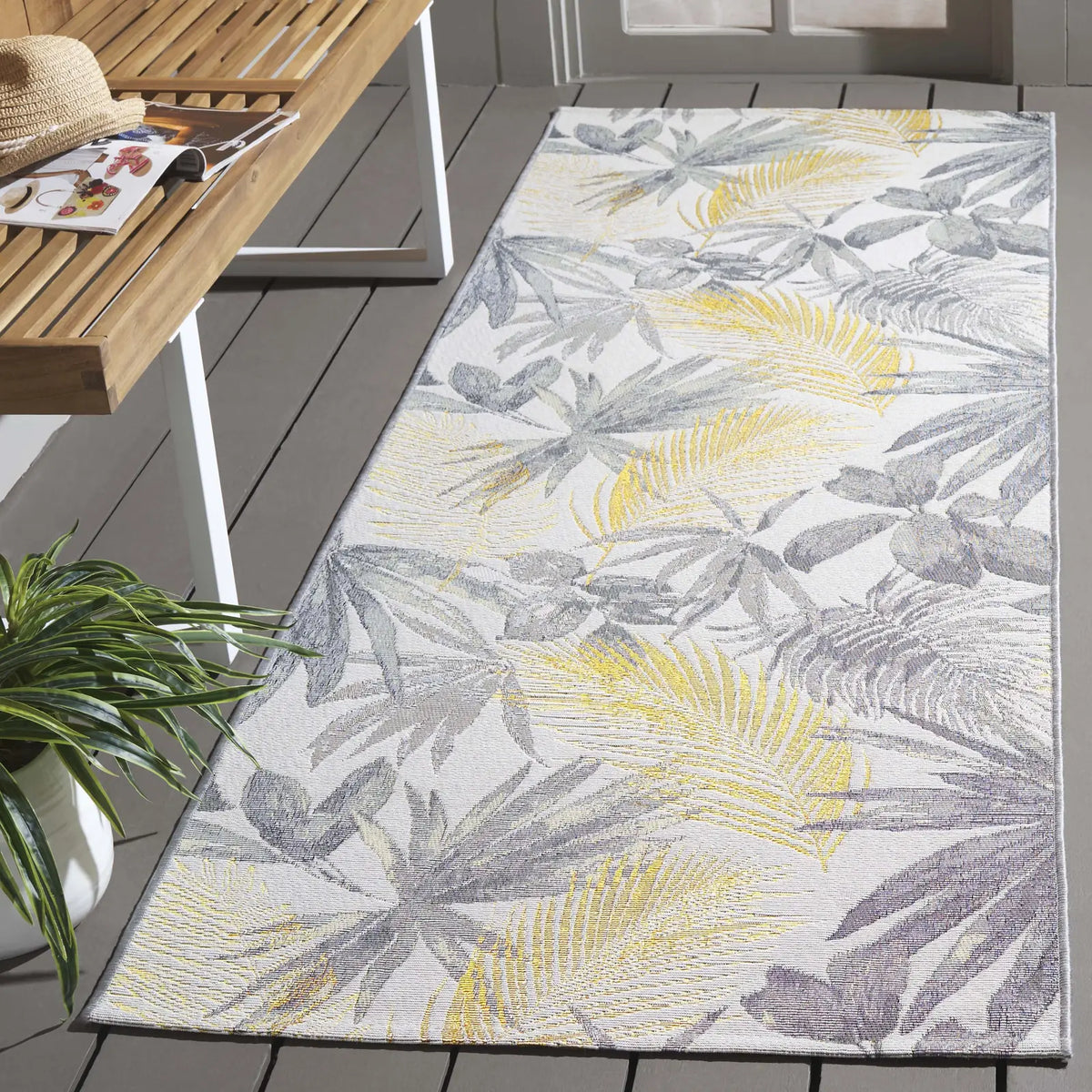 Safavieh Barbados 500 2'-8" x 8'-0" Rug in Ivory / Grey Green