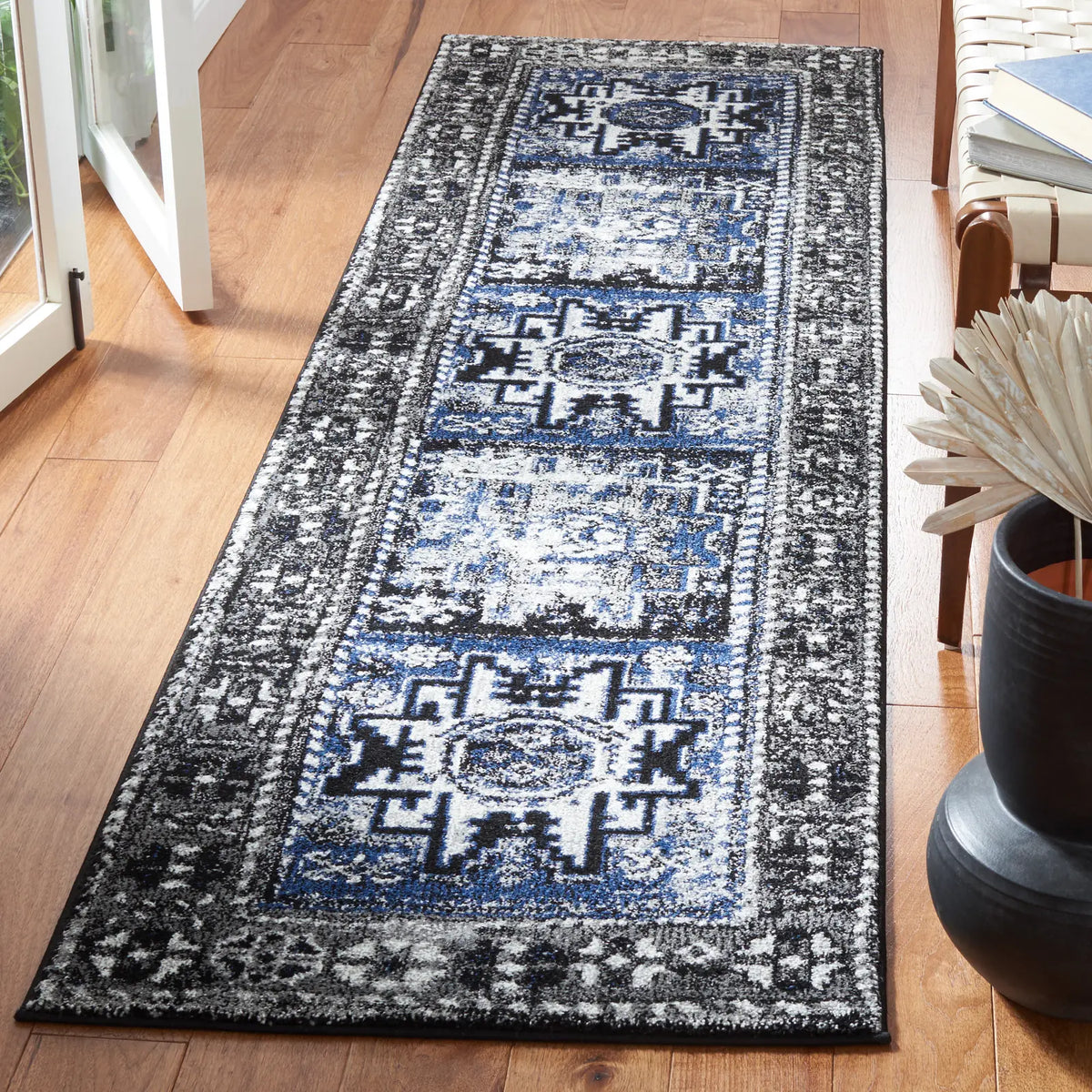 Safavieh Vintage Hamadan 2'-3" x 8'-0" Rug in Grey / Blue