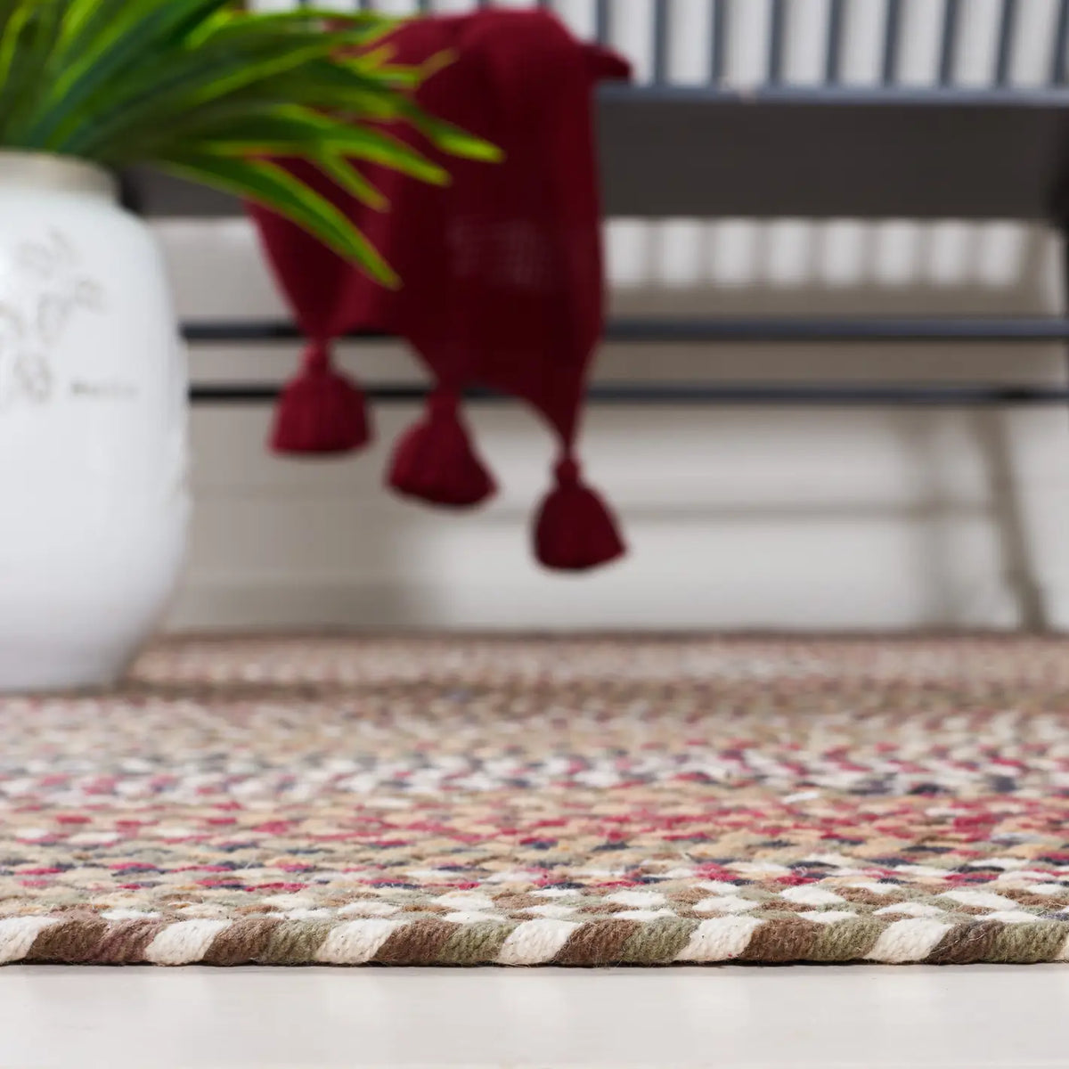 Safavieh Braided 5'-0" x 8'-0" Rug in Ivory / Black