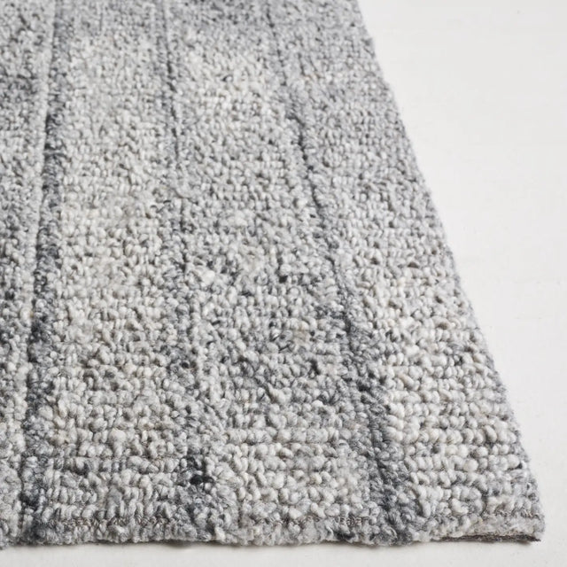 Safavieh Harvest 4'-0" x 6'-0" Rug in Grey