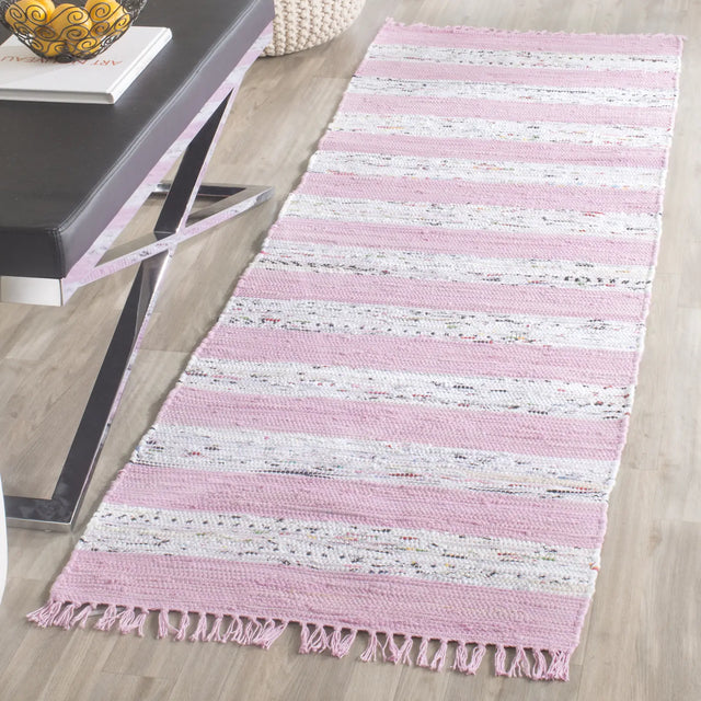 Safavieh Montauk 2'-3" x 7'-0" Rug in Ivory / Light Pink