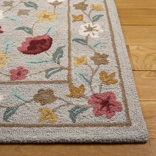 Safavieh Chelsea 5'-0" x 8'-0" Rug in Grey / Red