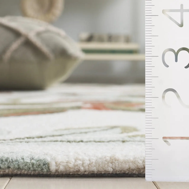 Safavieh Jardin 4'-0" x 6'-0" Rug in Ivory / Sage