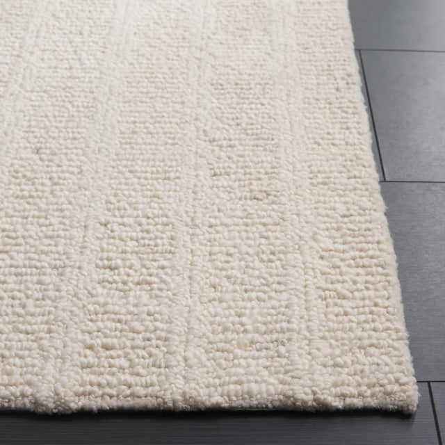 Safavieh Harvest 4'-0" x 6'-0" Rug in Ivory