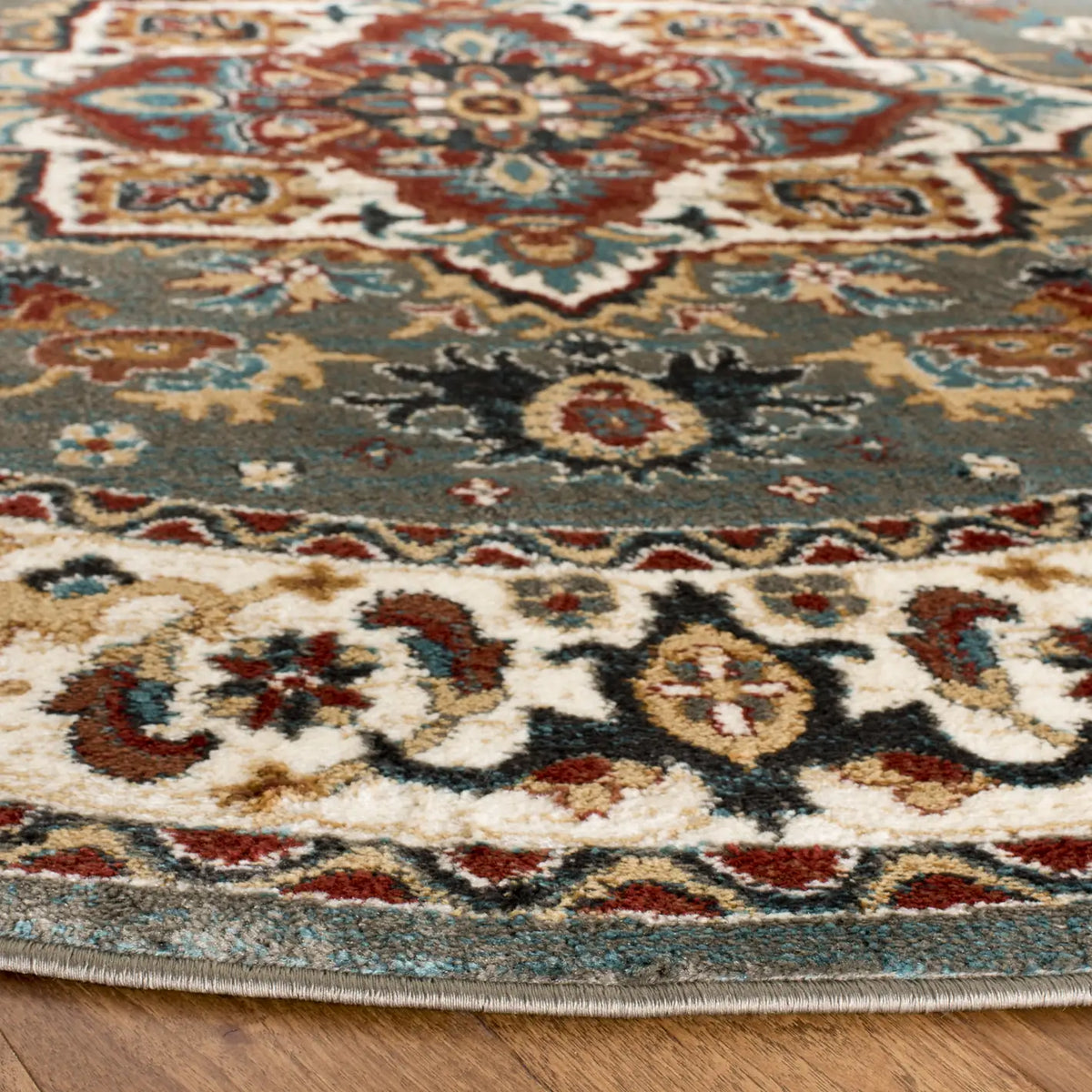 Safavieh Summit 6'-7" x 6'-7" Rug in Grey / Ivory