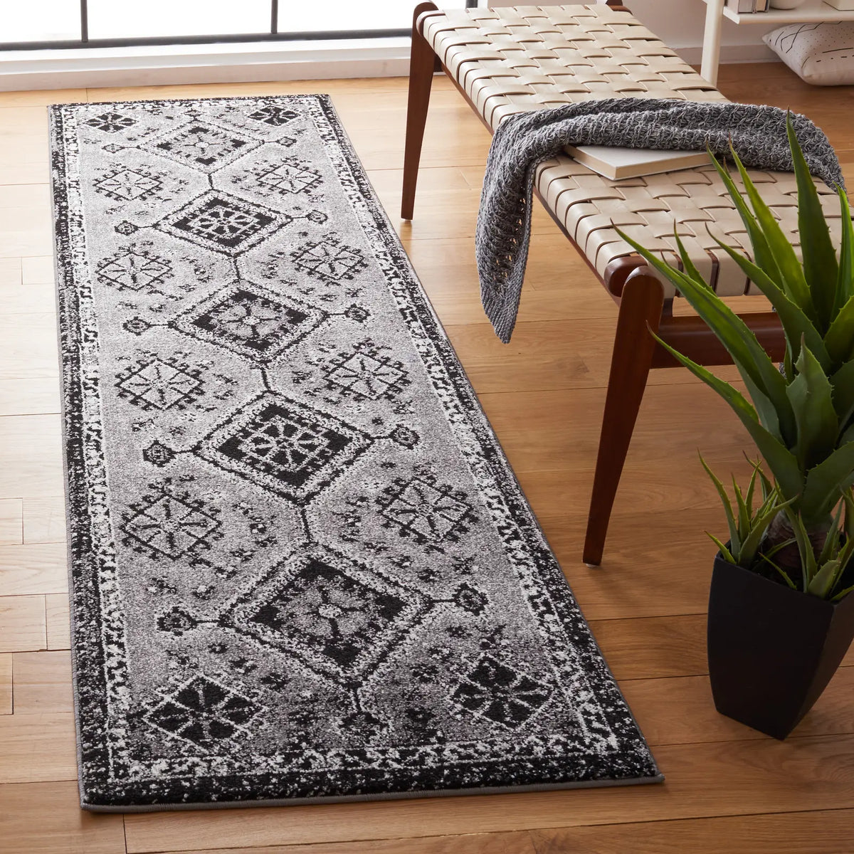 Safavieh Vintage Hamadan 2'-3" x 8'-0" Rug in Grey / Black