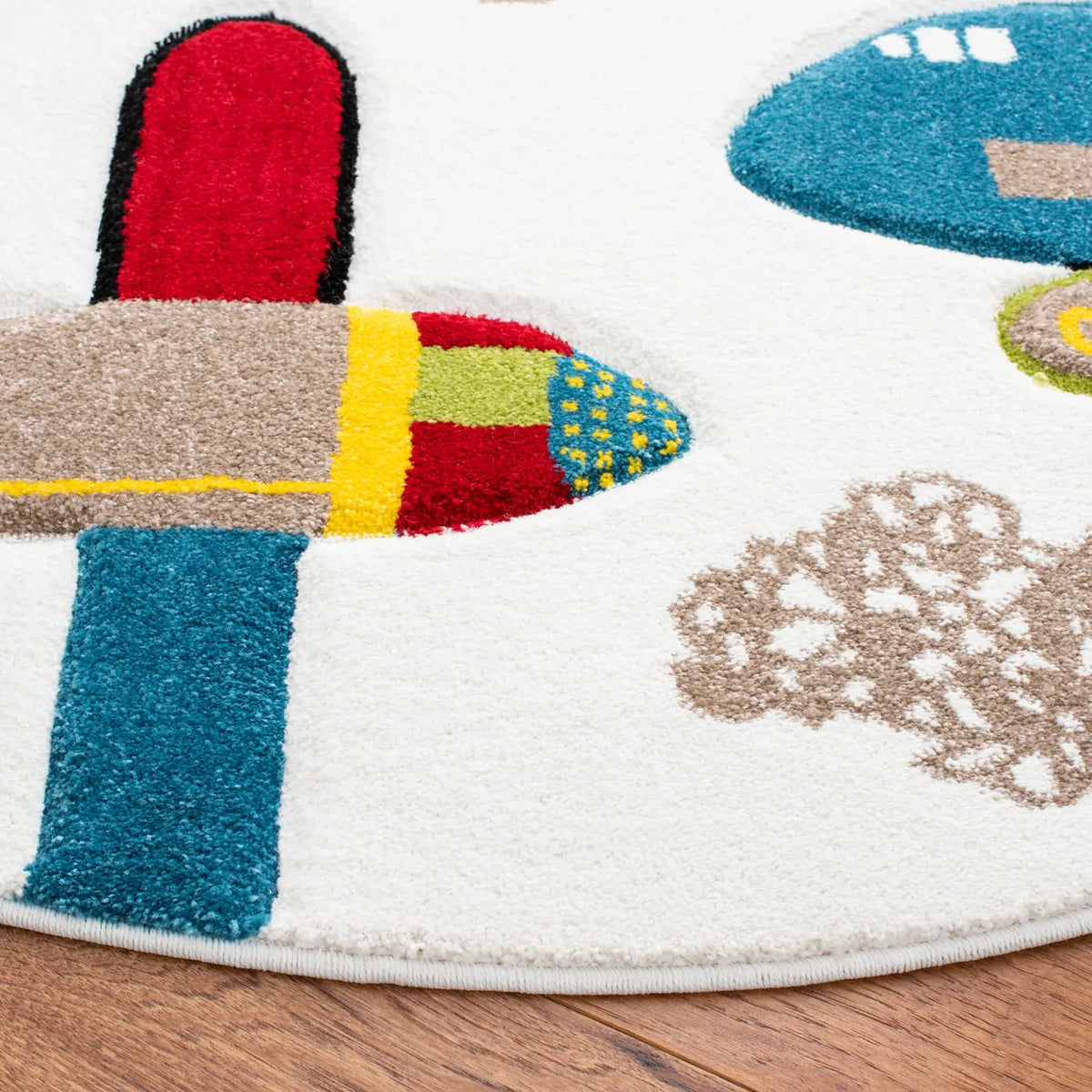 Safavieh Carousel Kids 100 5'-3" x 5'-3" Rug in Ivory / Blue