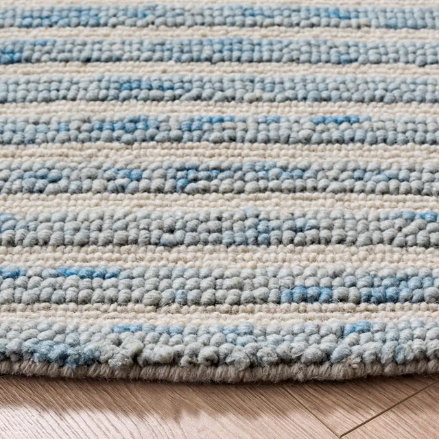Safavieh Ebony 6'-0" x 6'-0" Rug in Light Blue / Ivory