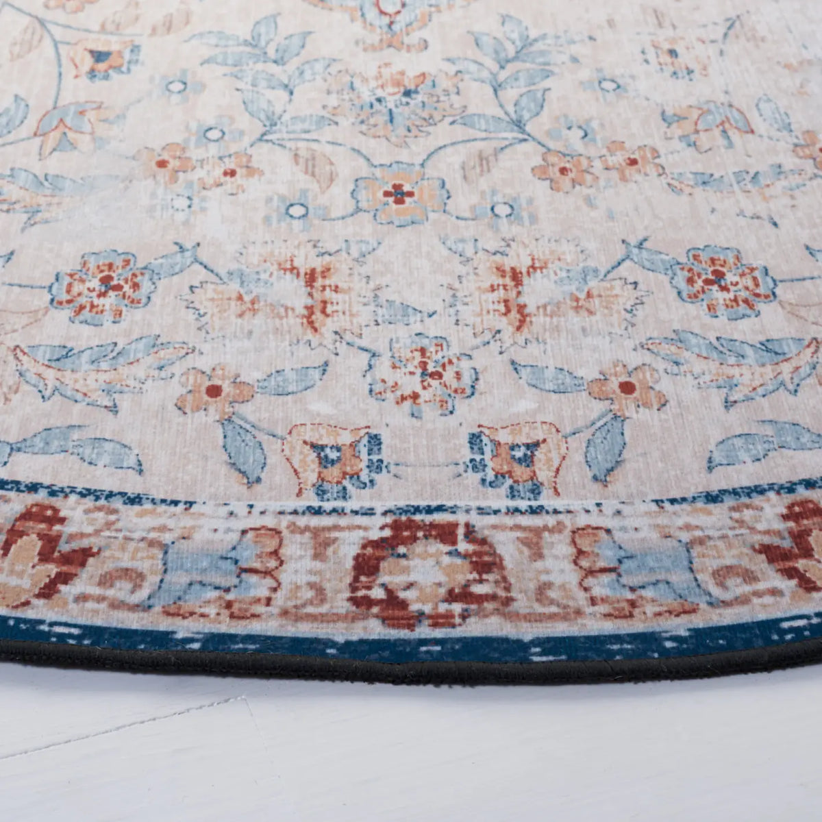 Safavieh Tucson 6'-0" x 6'-0" Rug in Beige / Rust
