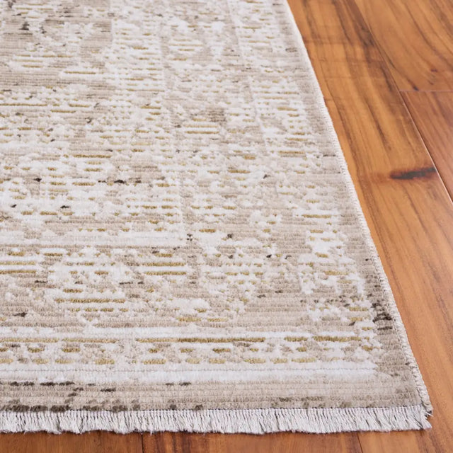 Safavieh Vintage Westwood 5'-0" x 8'-0" Rug in Beige / Ivory