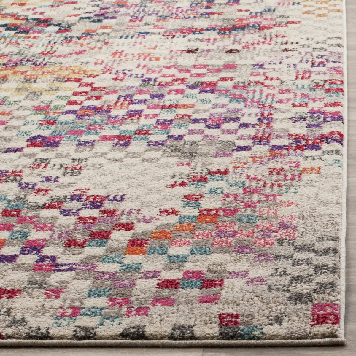 Safavieh Monaco 4'-0" x 5'-7" Rug in Grey / Multi