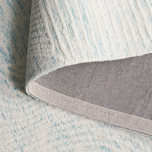 Safavieh Pine 4'-0" x 6'-0" Rug in Turquoise / Ivory