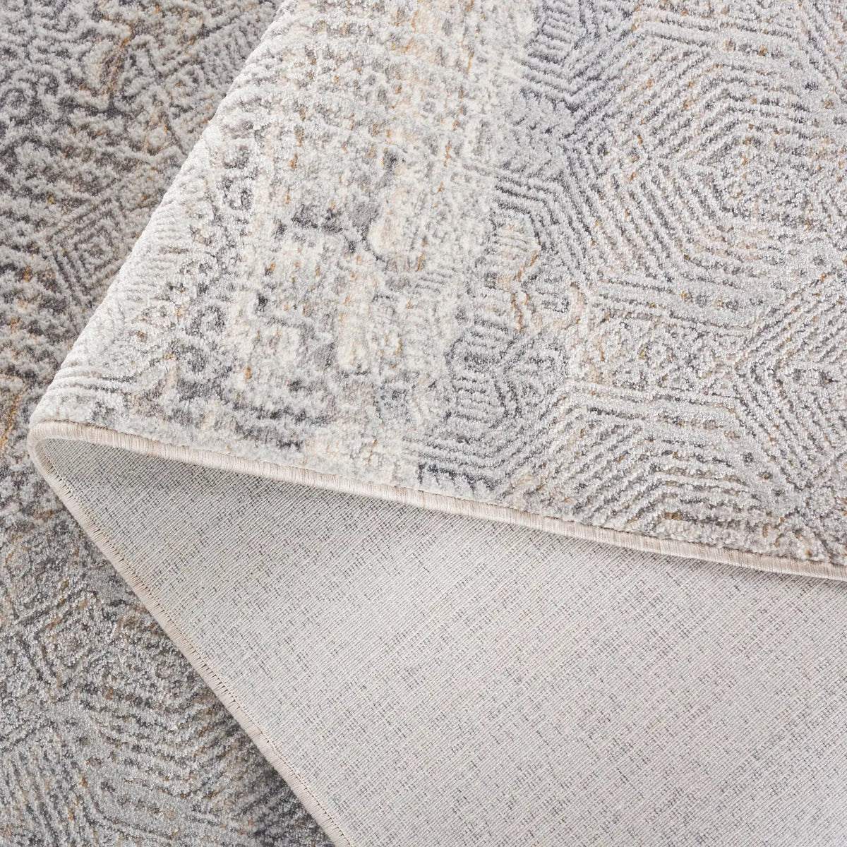 Safavieh Martha Stewart Sabrina 2'-6" x 10'-0" Rug in Light Grey / Beige