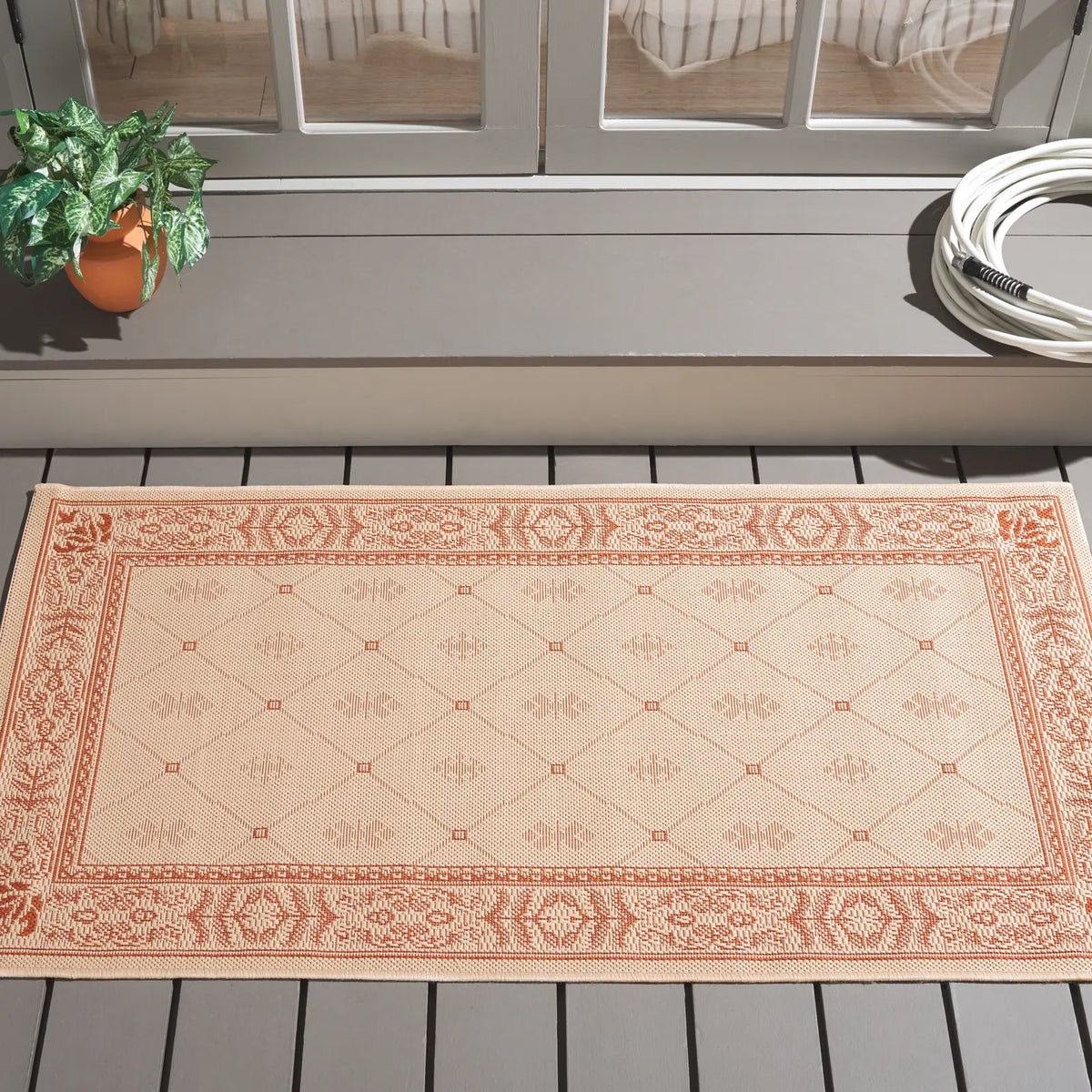 Safavieh Courtyard 2'-7" x 5'-0" Rug in Natural / Terra