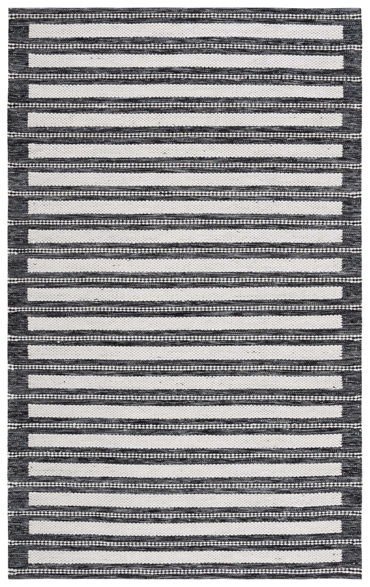 Safavieh Kilim 4'-0" x 6'-0" Rug in Black / Ivory