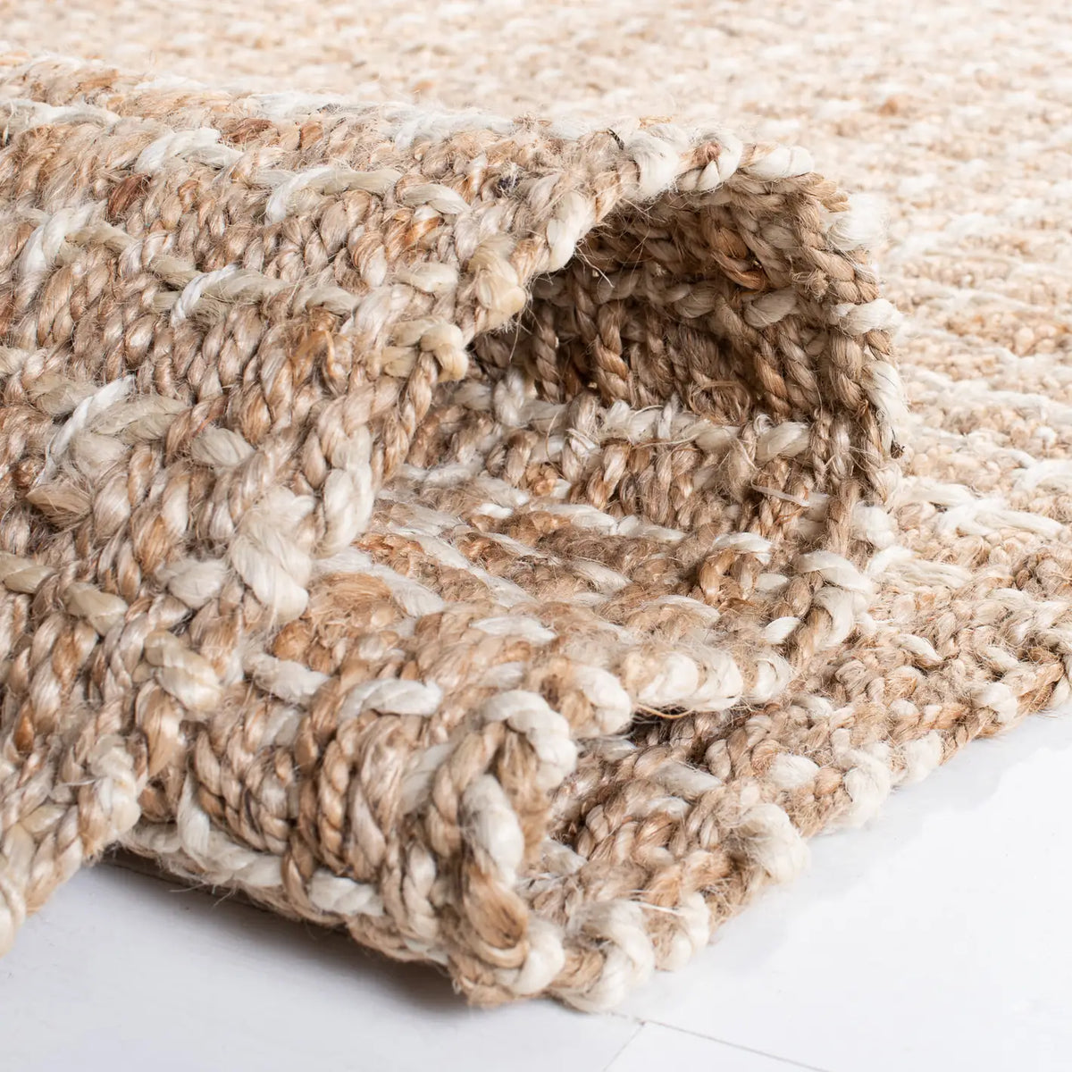Safavieh Natural Fiber 4'-0" x 6'-0" Rug in Natural