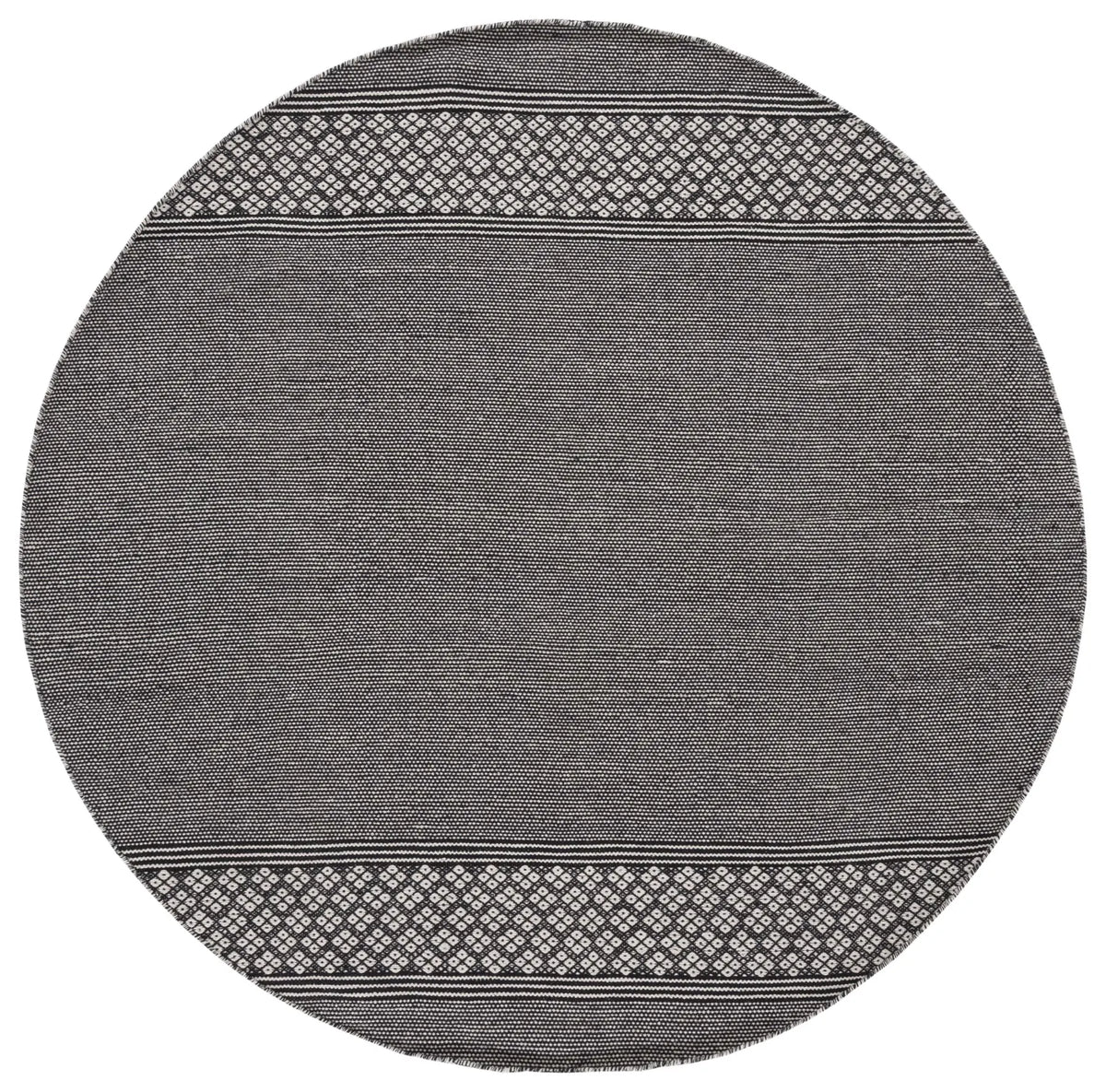 Safavieh Montauk 6'-0" x 6'-0" Rug in Black / Ivory