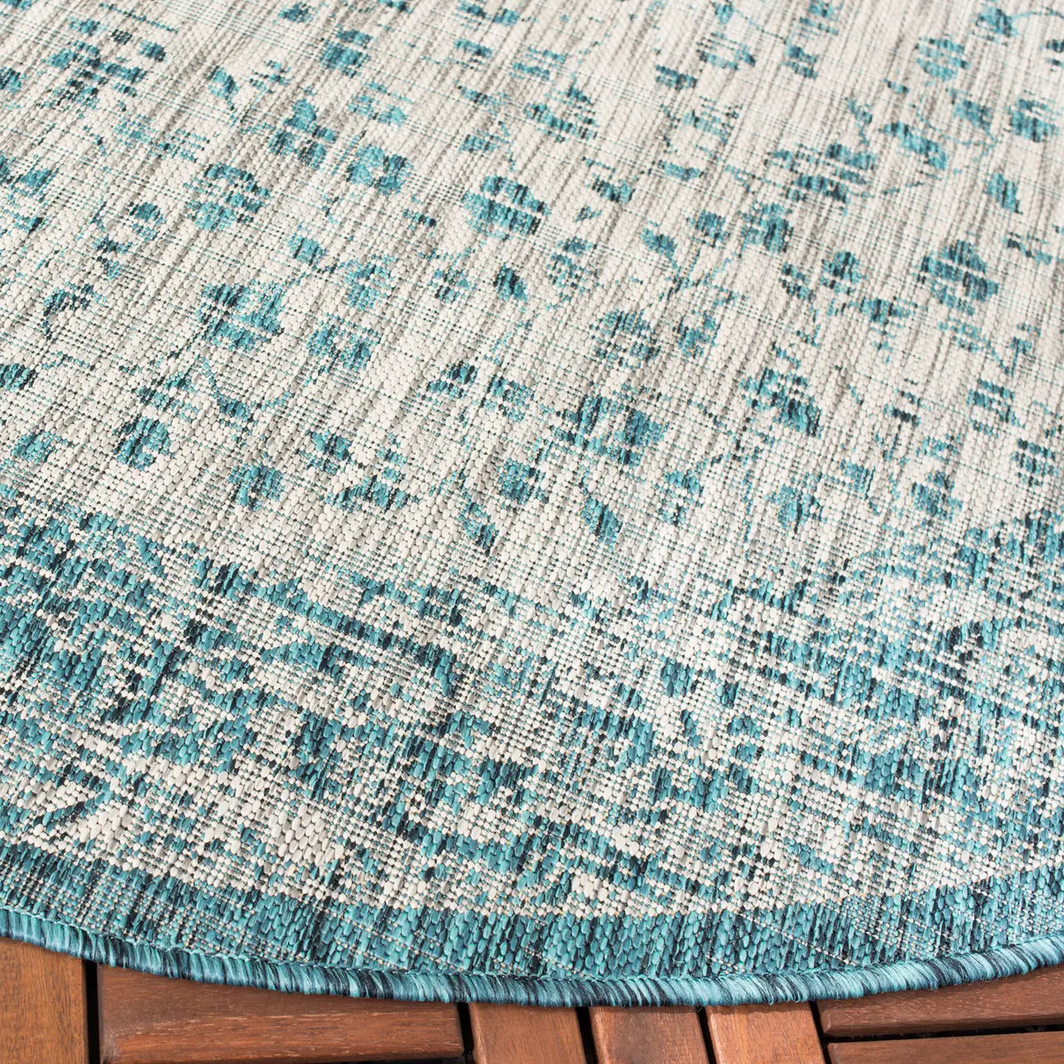 Safavieh Courtyard 5'-3" x 5'-3" Rug in Teal / Cream