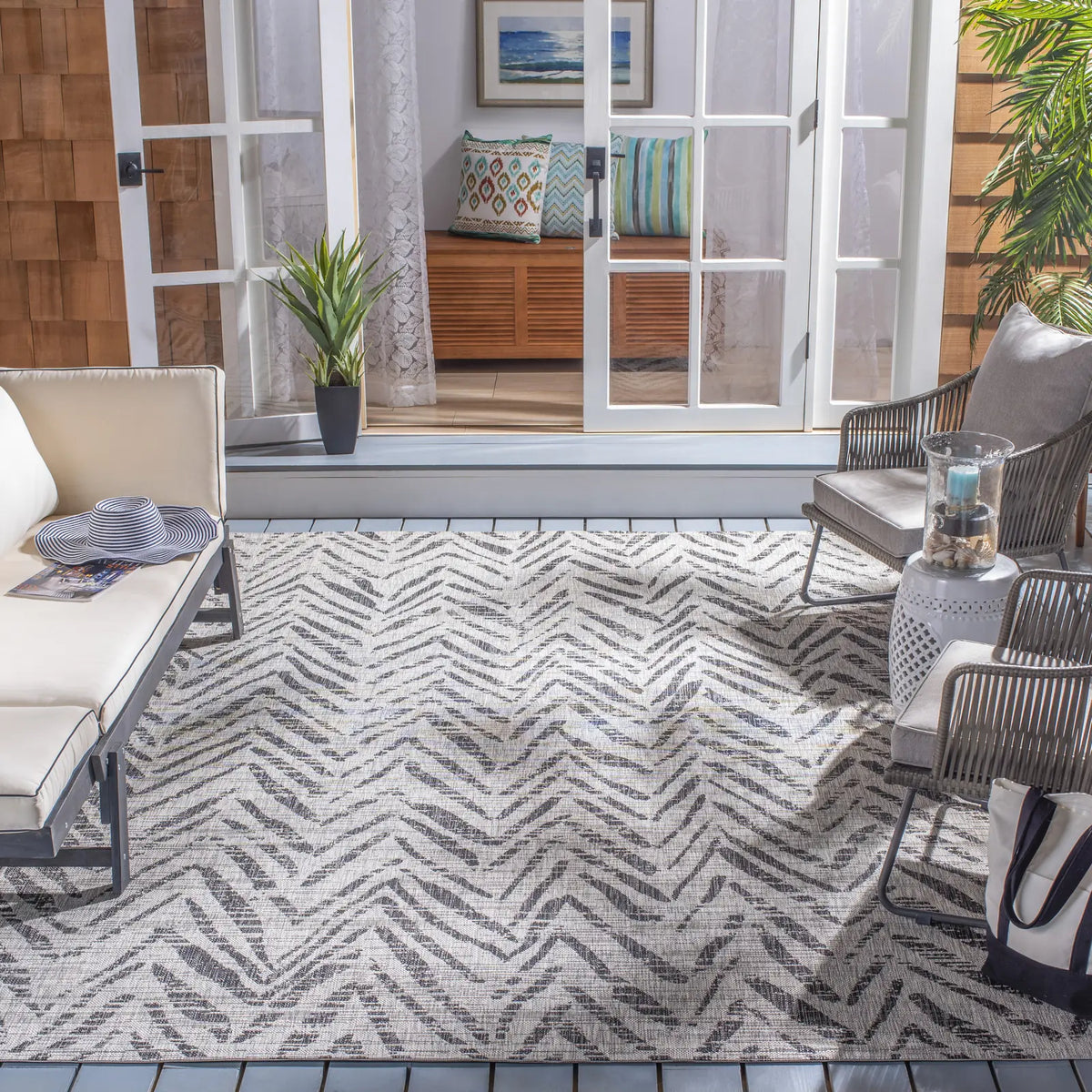 Safavieh Courtyard 6'-7" x 9'-6" Rug in Grey / Black