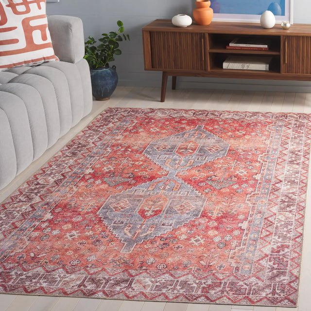 Safavieh Vintage Serapi 600 5'-1" x 7'-6" Rug in Red / Blue