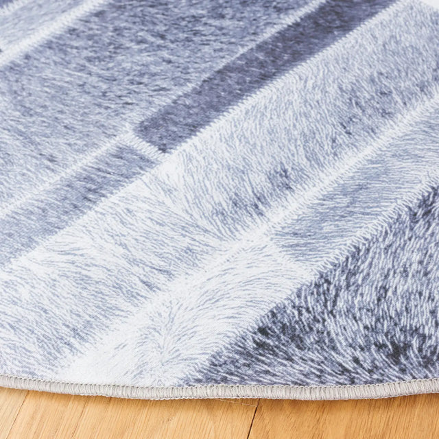 Safavieh Faux Hide 6'-0" x 6'-0" Rug in Grey / Ivory
