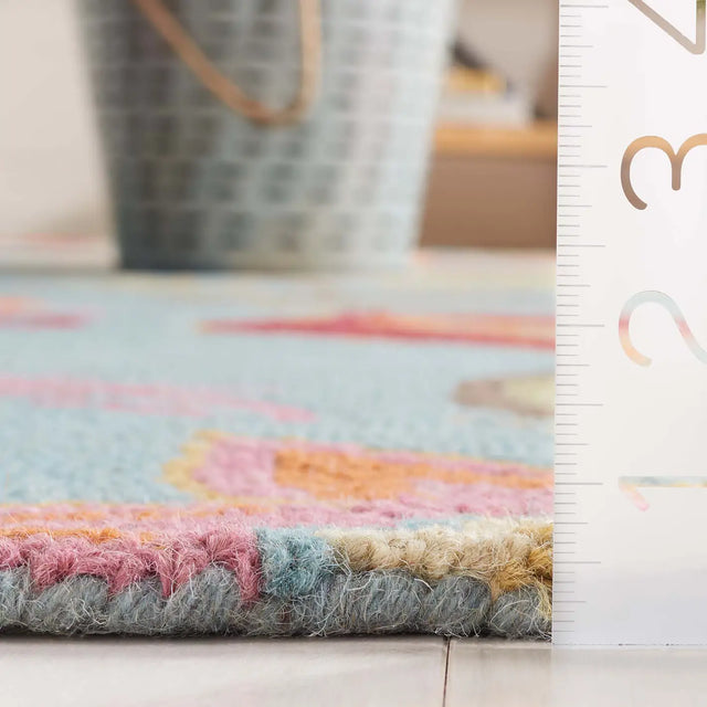 Safavieh Blossom 5'-0" x 8'-0" Rug in Blue / Multi