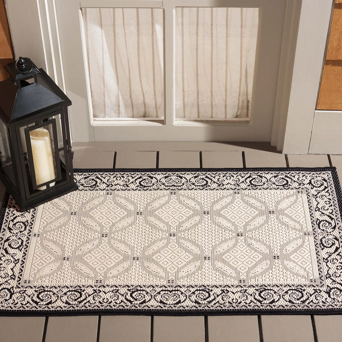 Safavieh Courtyard 2'-0" x 3'-7" Rug in Sand / Black