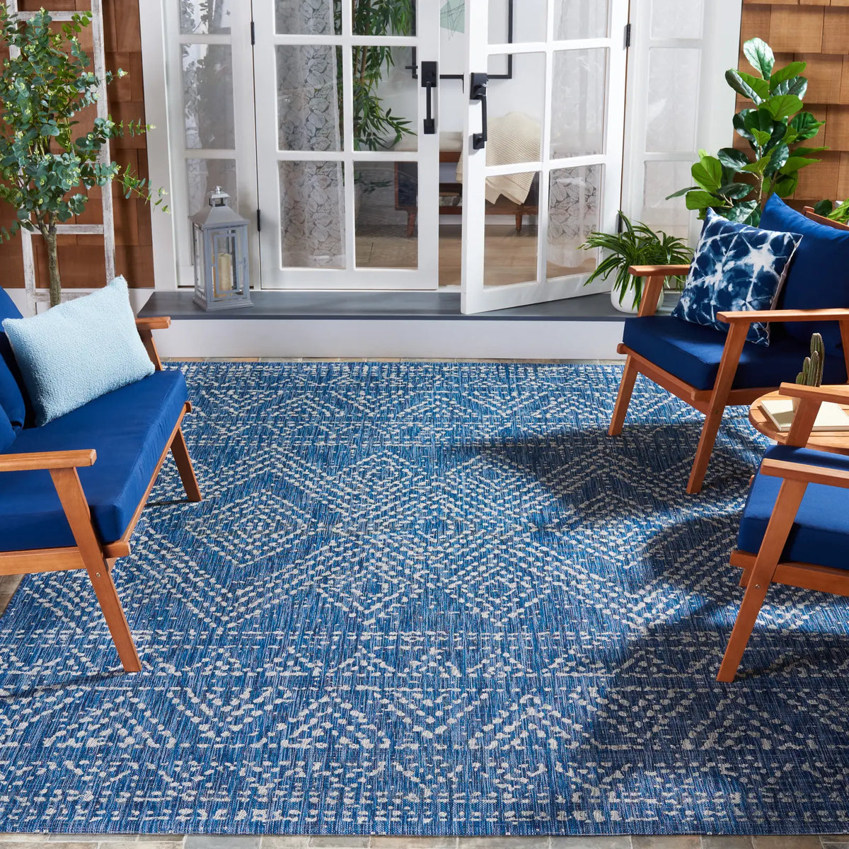 Safavieh Courtyard 8'-0" x 11'-0" Rug in Navy / Grey