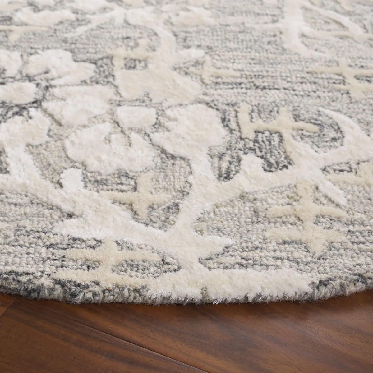 Safavieh Glamour 6'-0" x 6'-0" Rug in Grey / Ivory